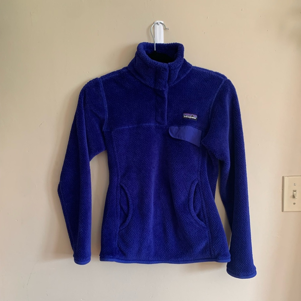 Electric blue Patagonia fleece pullover